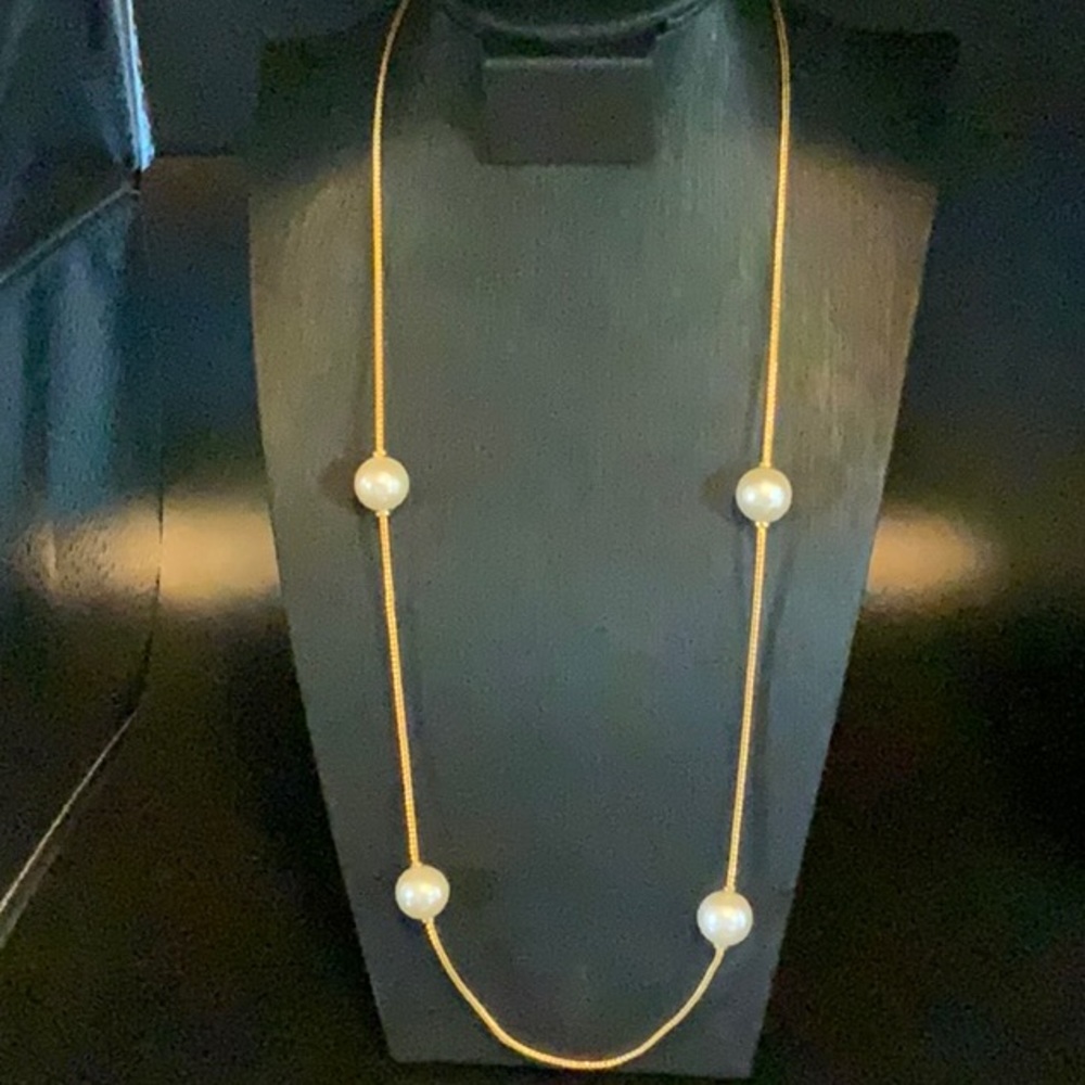 Napier fashion necklace gold tone and pearl.  22”